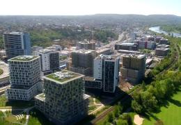 <p>Výstavba prvních dvou budov (objekty F, G) nové rezidenční čtvrti v Praze s obchodním názvem Zahálka se nachází </p>