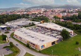 <p>The Galerie Písek regional shopping center with an area of 7,000 square meters, more than a dozen shops and a ce</p>