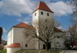 <p>The historic building with a history dating back to 1303 is used for cultural and social events after the recons</p>