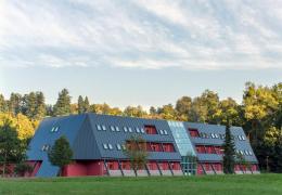 <p>Hotel Belaria Resort se nachází v Hradci nad Moravicí a nabízí restauraci, bar, společný salonek a zahradu.</p>
