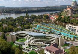 <p>Four-star superior hotel opening in summer 2021 in the picturesque surroundings of the island of Prímás in the c</p>