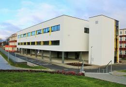 <p>A new pavilion on the premises of the Teplice Hospital with facilities for central operating theaters, central s</p>