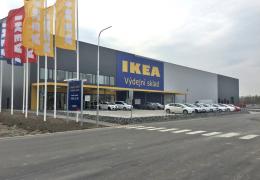 <p>Do nově vybudovaného, moderního, reprezentativního a prvního výdejního skladu společnosti Ikea v Ostravě, na plo</p>