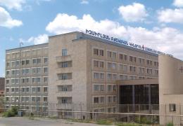 <p>Do zrekonstruované a bezkonkurenční nemocnice v hlavním městě Arménie – Jerevanu, se 140ti lůžky, více než 200 z</p>