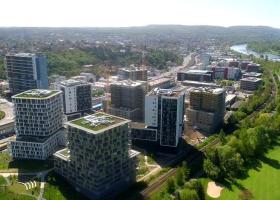 <p>Строительство первых двух зданий (объекты F, G) нового жилого района Праги с торговым названием Захалка располож</p>