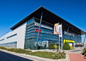 <p>The new shopping centre in the Slovak town of Nové zámky offers modern facilities for leisure entertainment and </p>