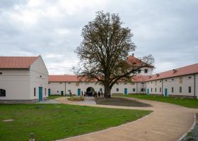 <p>As part of the revitalization of the agricultural yard in Rymice, which is part of the Kroměříž Museum, the buil</p>