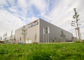 <p>The new logistics headquarters of the sports chain on the site of a revitalized brownfield in Hrušov in Ostrava </p>
